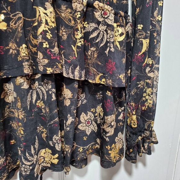 Style & Co Womens Blouse Size Medium Black Metallic Floral Ruffled Cottaggecore - Picture 10 of 16